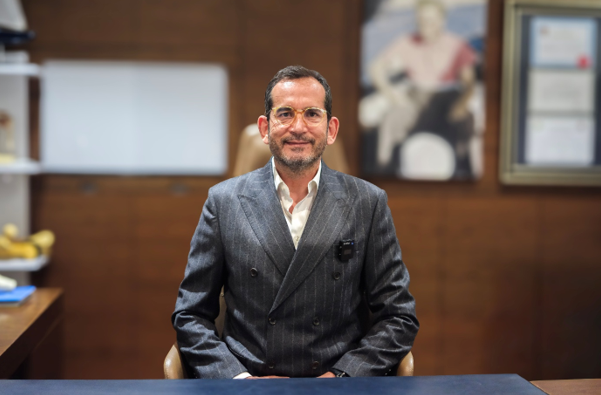 Doç. Dr. Ata Can: “Diz Kireçlenmesi Tedavisinde Robotik Cerrahi ve Kişiye Özel Yaklaşım Öne Çıkıyor”