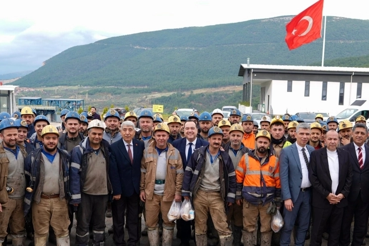Madenciler Günü’nde Soma’da anlamlı ziyaret